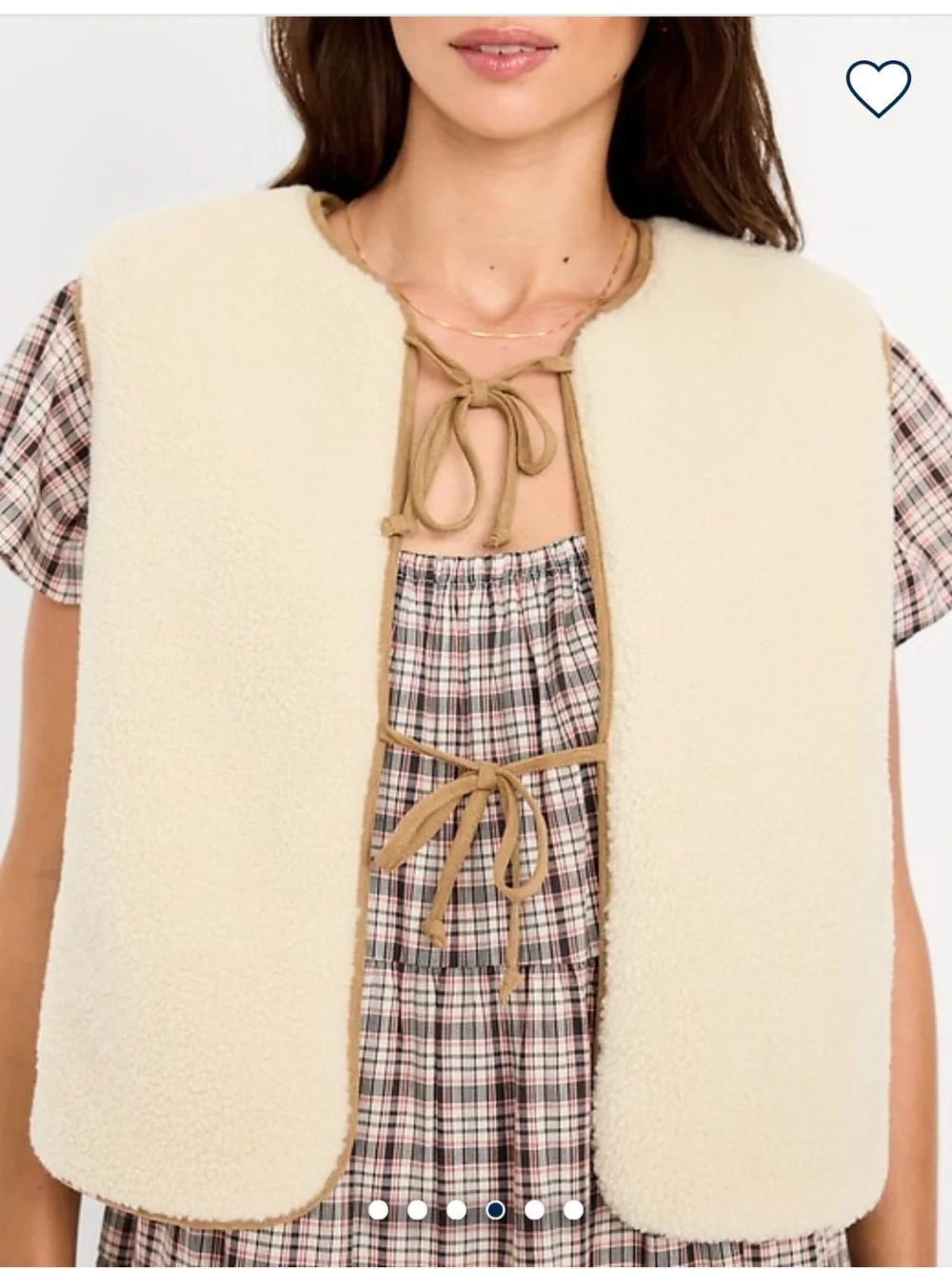 Old Navy Cream Sherpa Open-Front Vest - Picture 4 of 10